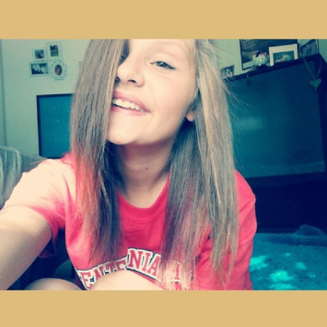 crazy4tiff's profile picture. i am just one of those gurls that love to have fun and get high af:) #TeamTaylorGang, #TeamPertiran now u on my page just follow:) #TeamYungWildAndFree:)