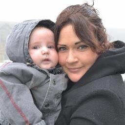 Voilà mon chéri quand il était bébé ! Bonjour, je suis la maman de Demp, alors attention à vos fesses si vous faites quoi que ce soit à mon doudou d'amour !