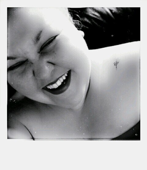 snr3's profile picture. Hi there. If you follow me you'll get to know me through my cooky, foodie-esq, bitter, laughable, often random & lovely tweets. Ha.