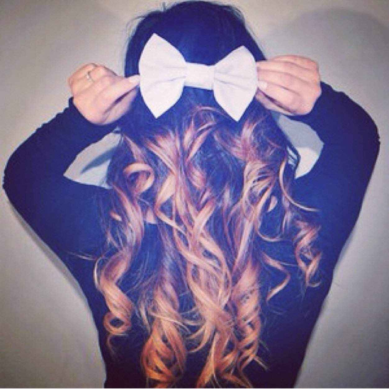 _BitchesInBows's profile picture. Dont Underestimate the Brains Beneath a Bow