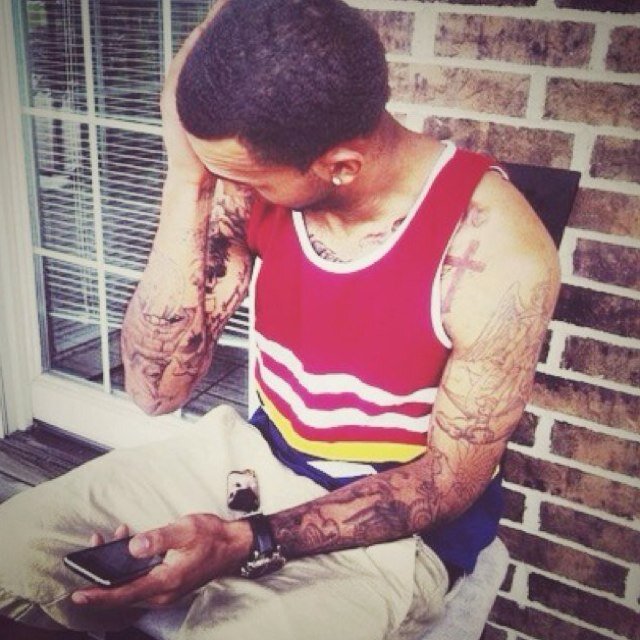 22. Sneaker Enthusiast. #TeamRedskins. Thats enough about me.