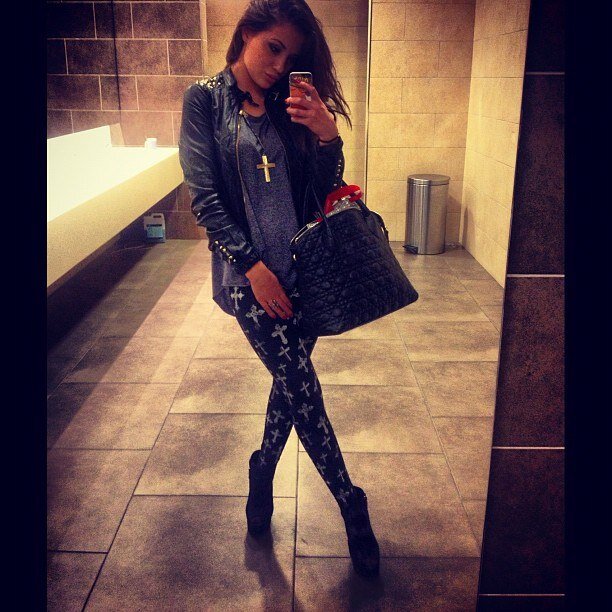 JocelynLavandie's profile picture. It's strange how I used to be so close to you.... and now I don't even talk to you anymore.