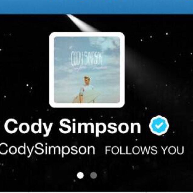 Omg Cody Follows me/// best day of my life if you follow me i Will give a dm to cody .... Just ask me :D ♥️