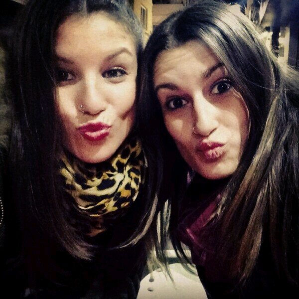 SandraNieto02's profile picture. Nunca seas el eslogan de nadie, porque tú eres poesia.