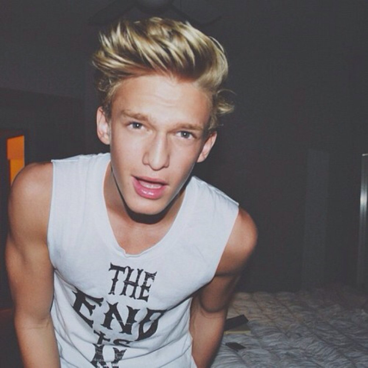 Everyone can follow! This is mainly a fanpage for Cody Simpson but i love bieber, one direction, and more!