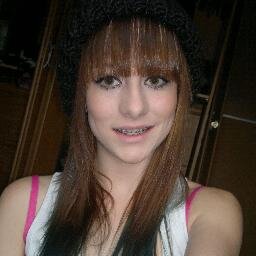 add me on facebook 'leonie green' same pic as this!