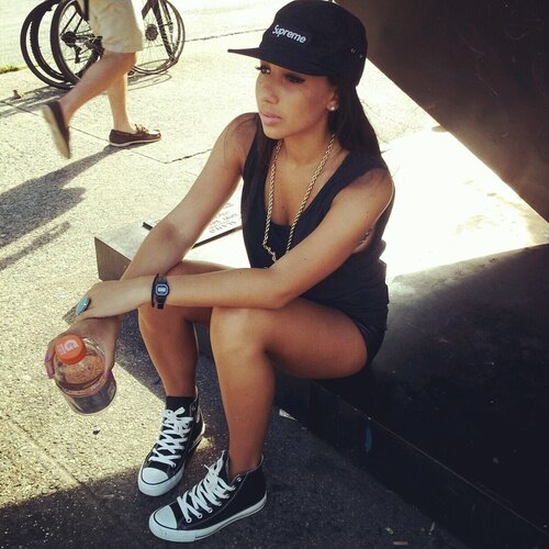 DelaGellerstein's profile picture. Don't worry about me or what I do. This is my life not yours.