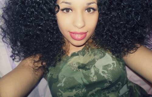 AndreanaFederig's profile picture. Music becomes my best friend when nobody else understands me.