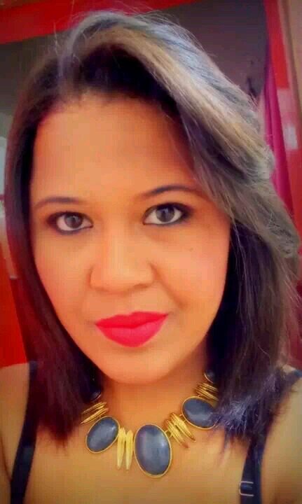 Futura Publicitáriia, louca, ariana, engraçada, orgulhosa, ama fotografar, encanta, amiga. Quer saber mais? Sóo seguindo pra saber ! =D