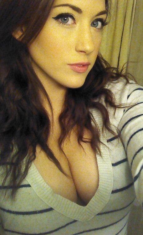 PollyLyne's profile picture. She talks to you like you're the brightest star in the sky ; but you notice her like she's just another fish in the sea . .