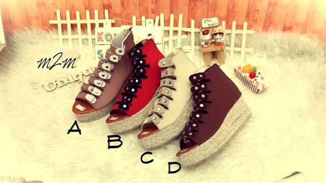 OshopShop's profile picture. Atasan-bawaha, Dress, Jeans, Sabun beras Boots Wedges Bags Totebags WA/sms:088809785459 Happy Shopping kakanya :) pin? Ask! We sell everythings that girls need