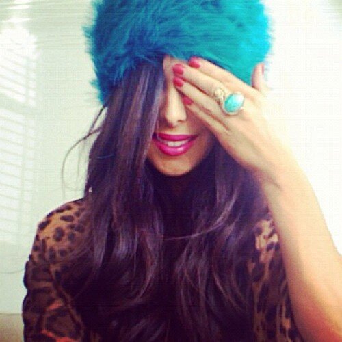 Boys, books, school, looking good, music, gossip, food, twitter and problems. A girl's daily routine.
