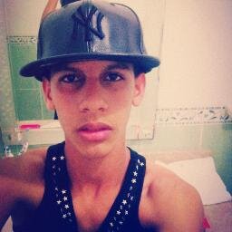 #§\_me prefieres, ami ^ ^         #§\_me prefieres, prefieres, ami ^ ^