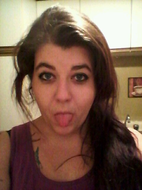 Amelouee's profile picture. 