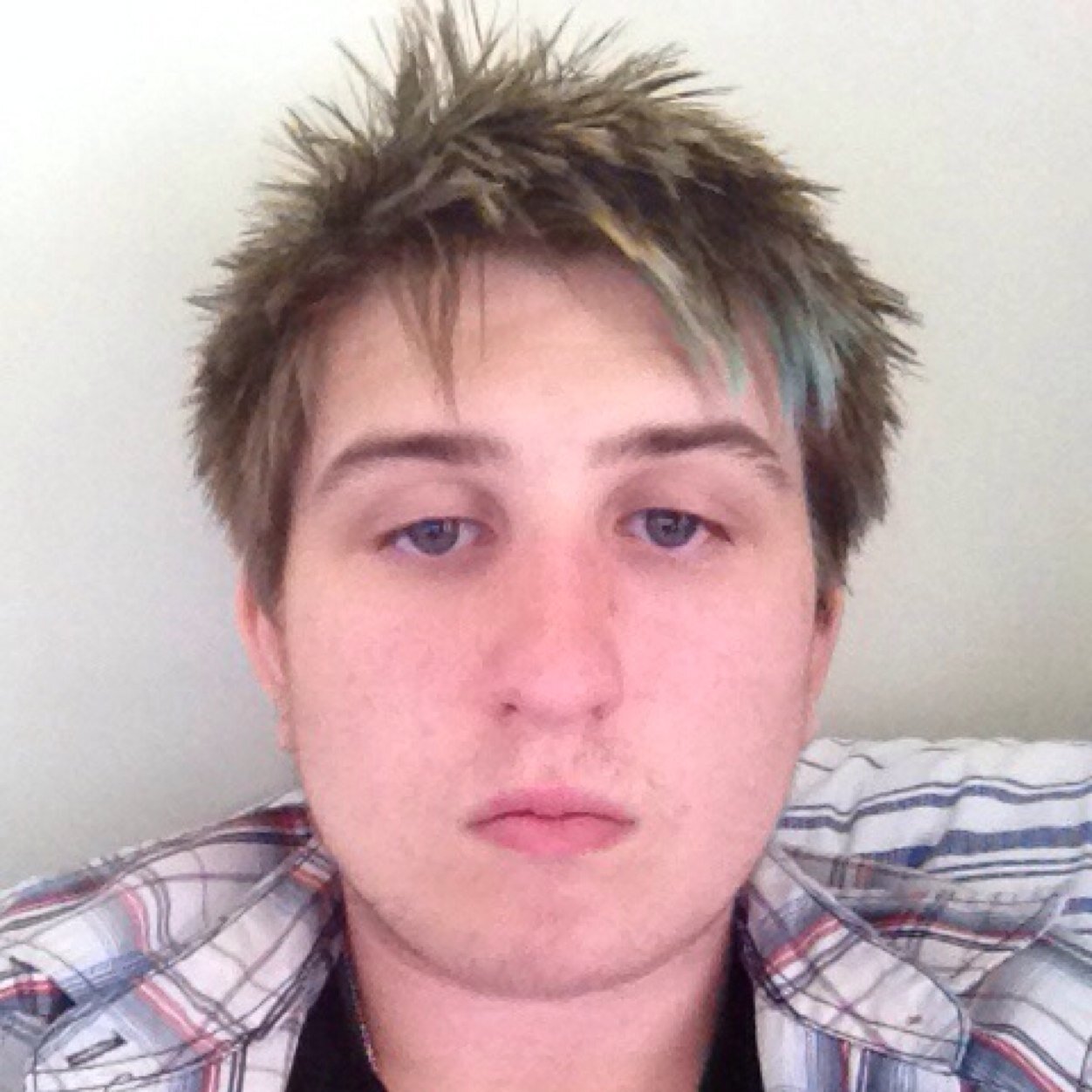 Youtuber anime fan sci fi fan movie fan gamer