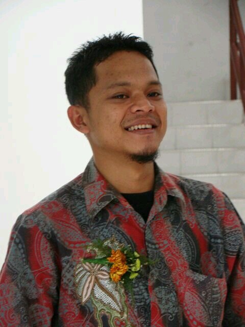 gampang digoda dengan kopi dan cabe | entrepreneur and internet visionary | e-procurement specialist