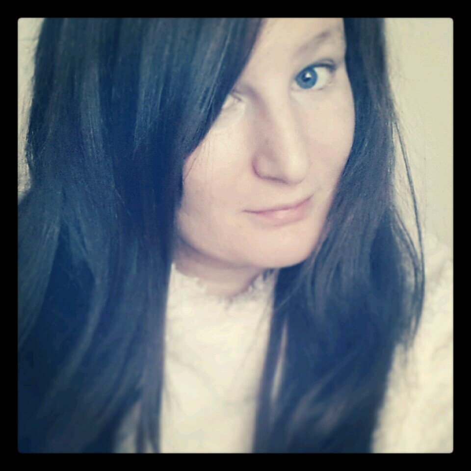 YoursTruly_Rach's profile picture. ★ Art. Photography. Music. Dance. Designers. ★