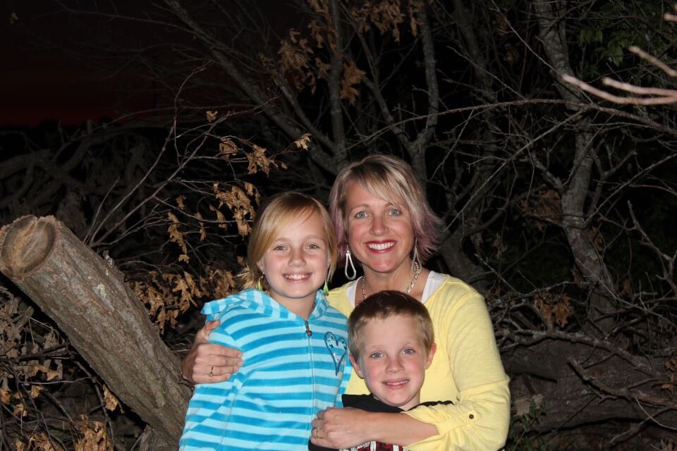 Daughter, sister, wife, mom, friend and literacy coach. I read everything from my Bible, mysteries, non-fiction, to education books-Life verses 1 Thess 5:16-18