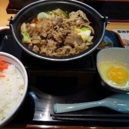 mathletev's profile picture. 将来日本全国の温泉地をゆっくり巡るのが夢。特に九州の別府と湯布院が好き。