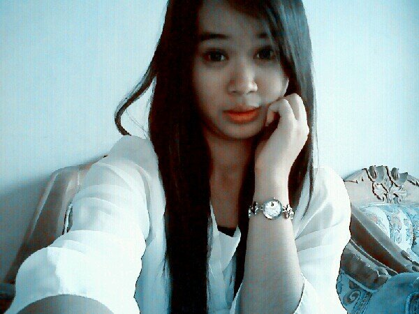 mamah ayah motifasiku, adik kaka penyemangat ku,dia yg selalu ada di saat aku butuh, (ɔ ˘⌣˘)˘⌣˘ c)