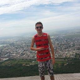 VulgoPunk's profile picture. Gênio, bilionário, playboy, filantropo.