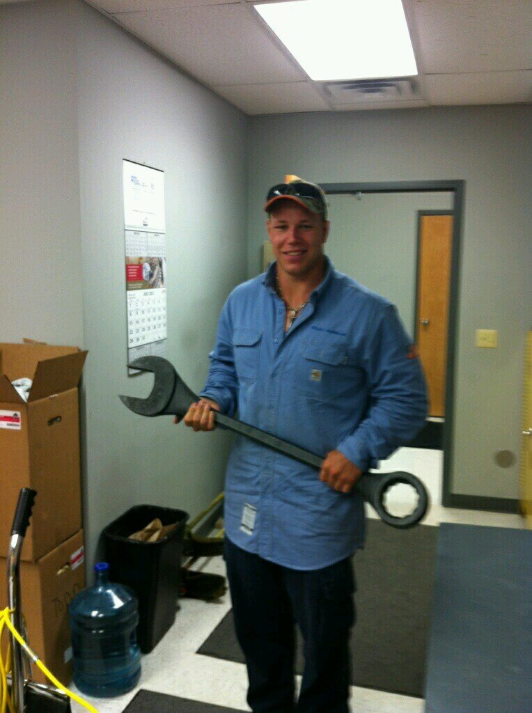 RobbieBlodgett's profile picture. The biggest little kid in the world.