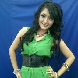 follow twitter aku yaach