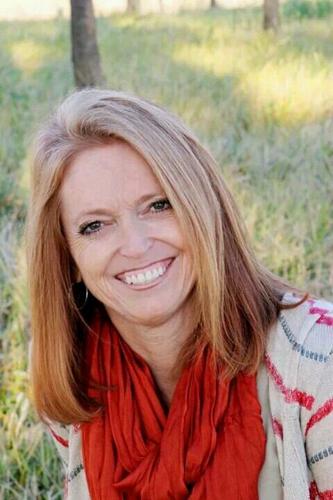Happily married for almost 27 years to my best friend, mother to 3 amazing kids, 22, 19 and 13. Escrow officer, wife and mom...my life is full and blessed!