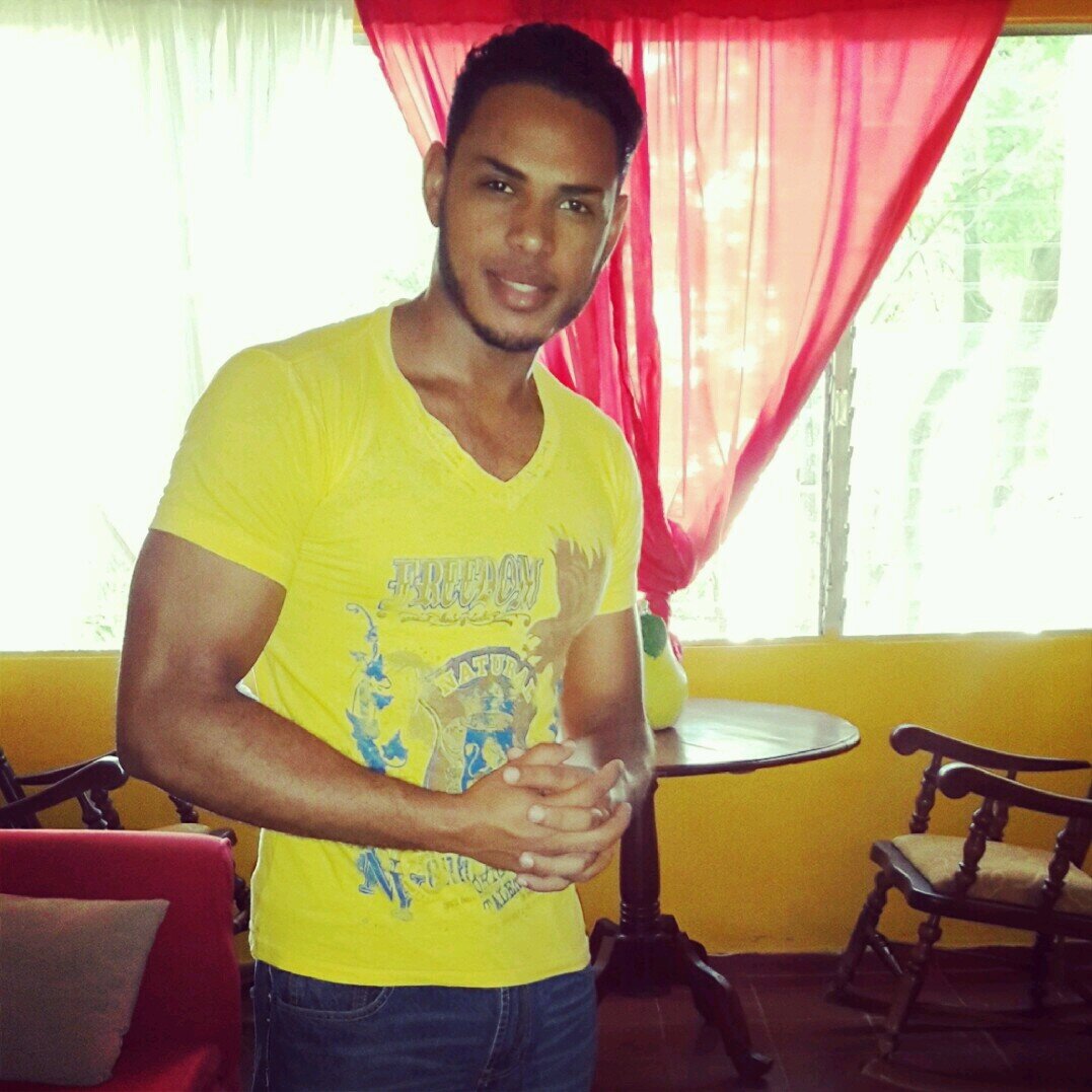 2691hector's profile picture. soy una persona amistosa bien chevere y divertido, ESTUDIANTE de ing civil...