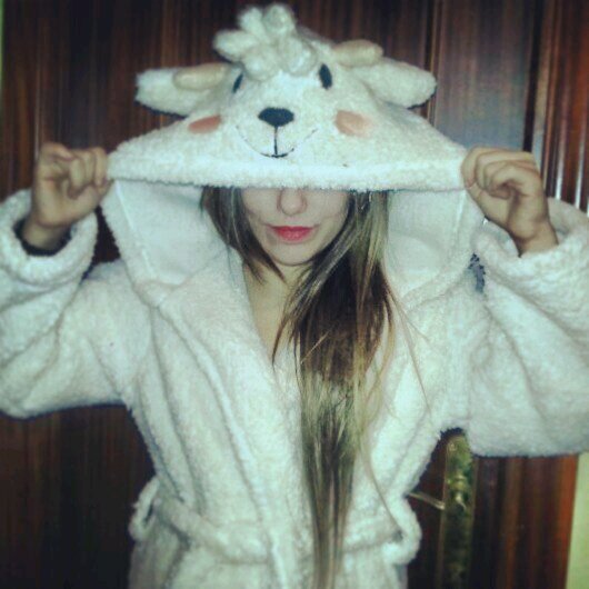 Lauritaa_Madrid's profile picture. Desde 1991 dedicada al oficio de vivir (y al de viajar), comparto a partes iguales las sonrisas y los catarros. Enfermera que pincha, en todos los sentidos.