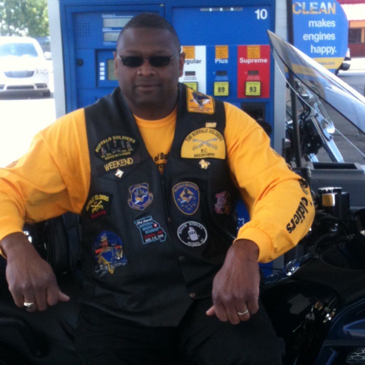 weekendpimp's profile picture. Trying to live life as stress free as possible.Be a positive influence.