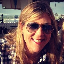 Marketing & Social Media Enthusiast who loves great design… disruptive brands... the outdoors + a great cup of coffee