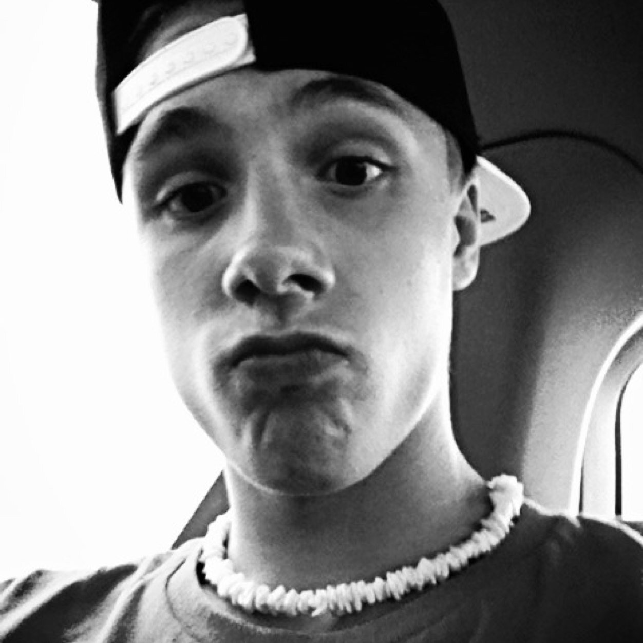Junior at Napoleon High School #TeamSingle kik me @ its_donovyn_tho snapchat me @ mcdaddy771