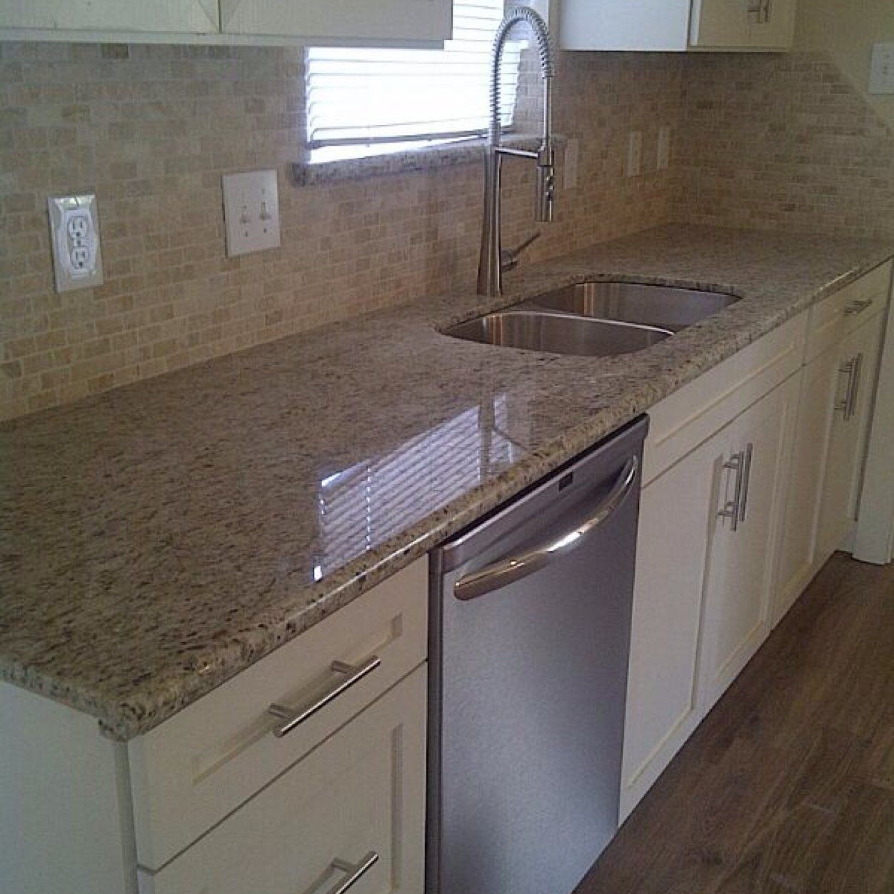 Specialists In Custom Countertops (Fabrication,Installation & Repair) We Speak: English & Spanish