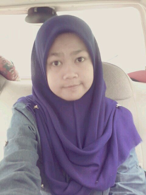 chira_c0m0t's profile picture. almond chira