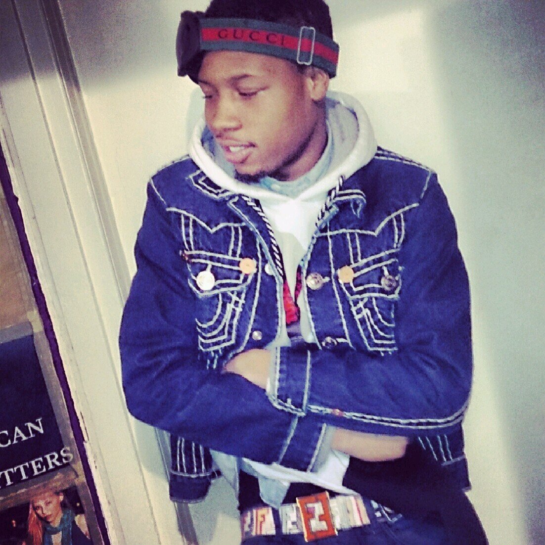 CEO  I'm my own boss Official Raebanz Twitter/Facebook :Raebanz_4 For booking and Features  contact Raebanz4@gmail.com  #400life #NAMN #410