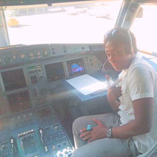 smore231's profile picture. (في المرحلة الثانوية) اهوى واعشق واتمنى الطيران ف يارب السماوات والأرض حقق لي مااتمنى