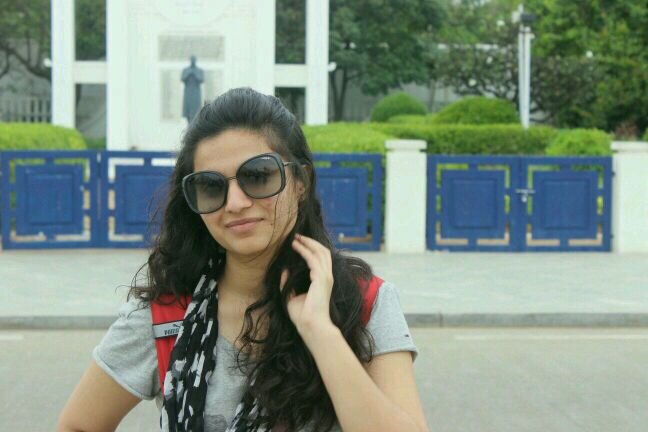 Indolent, dreamer and food lover :)