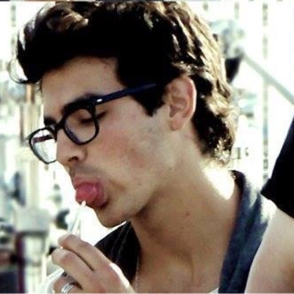 Los Jonas me vieron. 22/02/13♥ Sección A-3 Fila M Asiento 2, DF. hablame de los JB&me excito. Hice TT #CambiaUnaCancionDeLosJonasPorPingPing