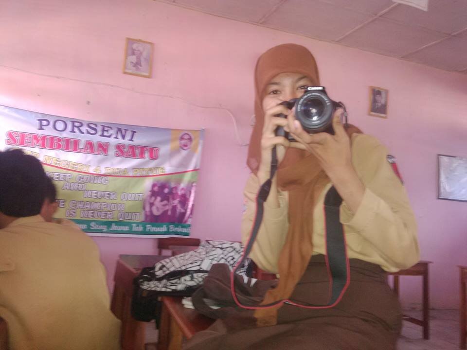 01 november 1999......

 Fb: Dewhy AriZkha