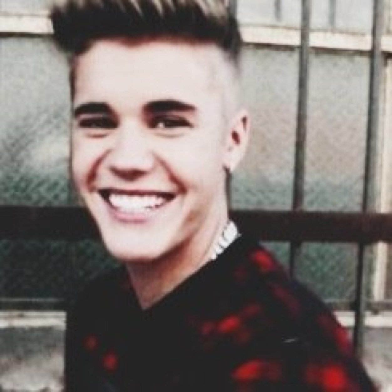 niggabizzzle's profile picture. im #belieber and #smiler and #tribute but BELIEBER SOMEDAY,BELIEBER FOREVER. I LOVE VEEERY MUCH ALL  FANDOMS ♡