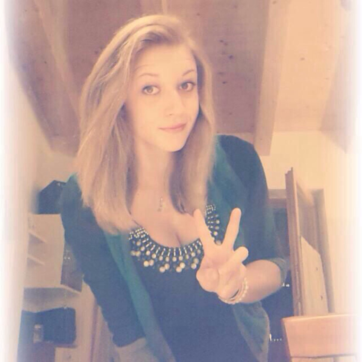 Don't cry say ,,Fuck you,, and smile *-*