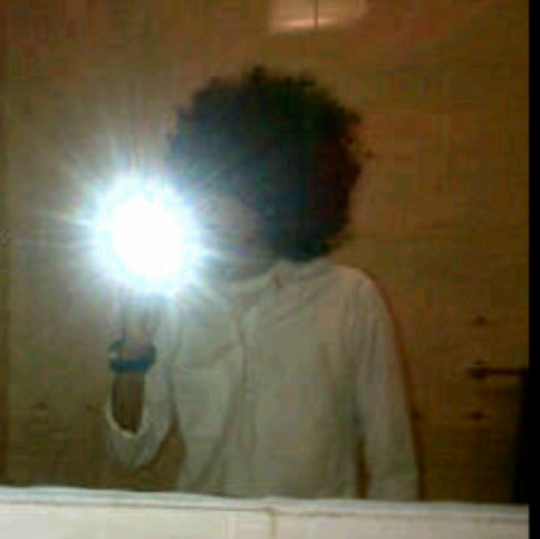 CdCdoh's profile picture. Me BB. 24C4E74E.   Me Kik  ZYRO99