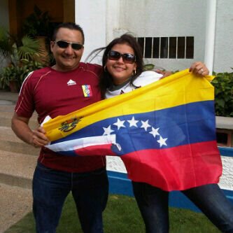 La Energía que me envuelve es color Violeta, Transmutadora y Sanadora. Con Dios todo lo puedo. Lejos llegaré. Venezuela eres Única!