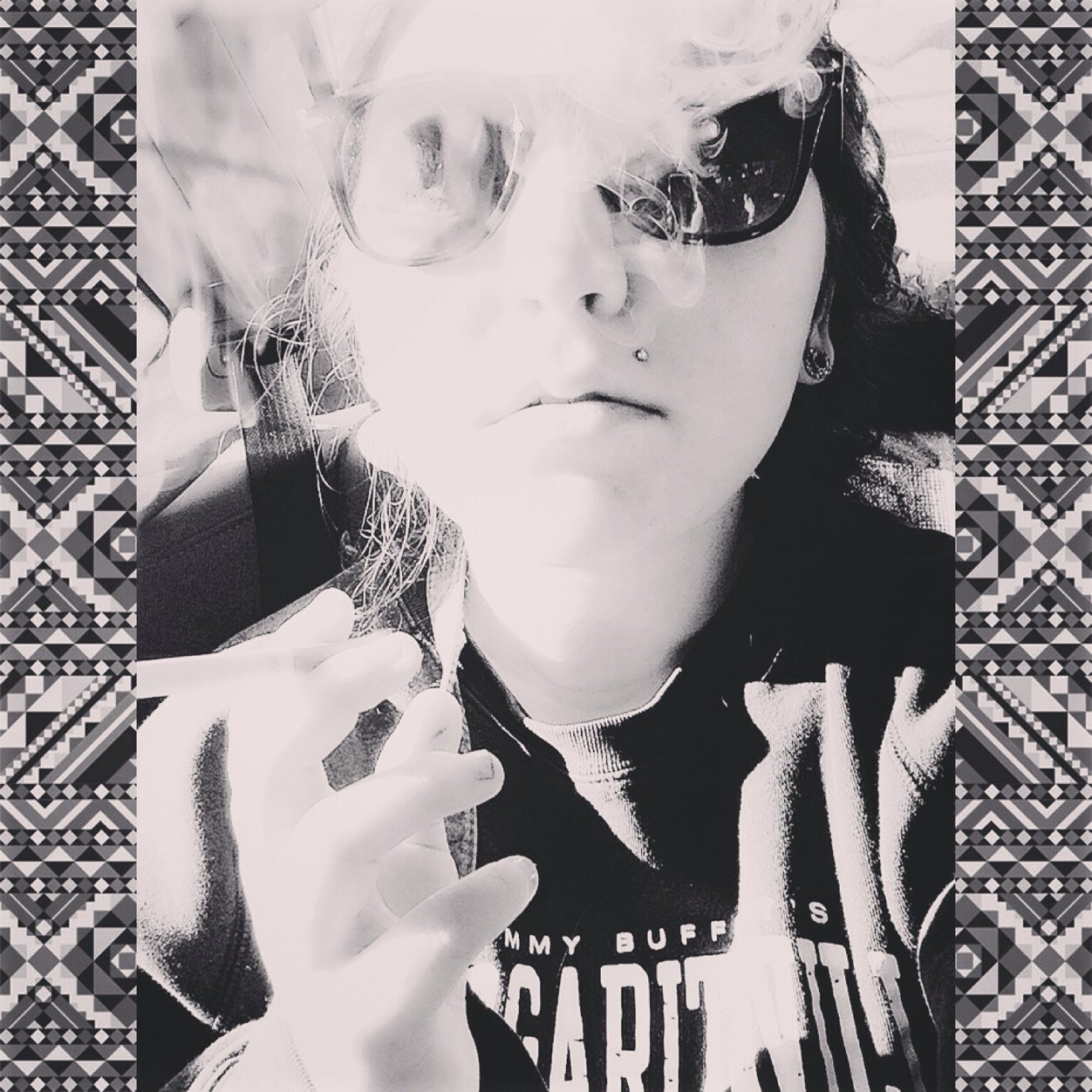 i play guitar and sing ~ i lovehate everything