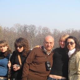 prof a riposo, nonno, amante del cinema, della letteratura, della pittura e del calcio
