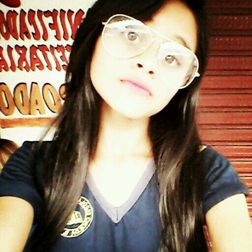 ela é 8 ou 80, cala ou grita, vai ou fica. / twitter novo / instagram: alexandriasabrinaa