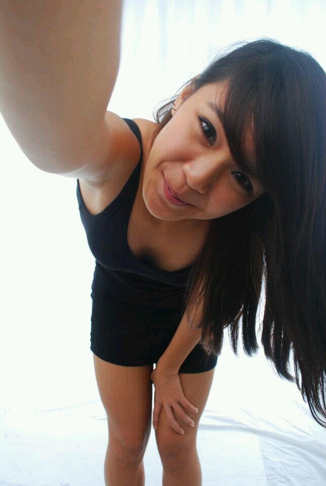 New twitter account! Will slowly follow everyone back :) Mention for a follow-back ;)