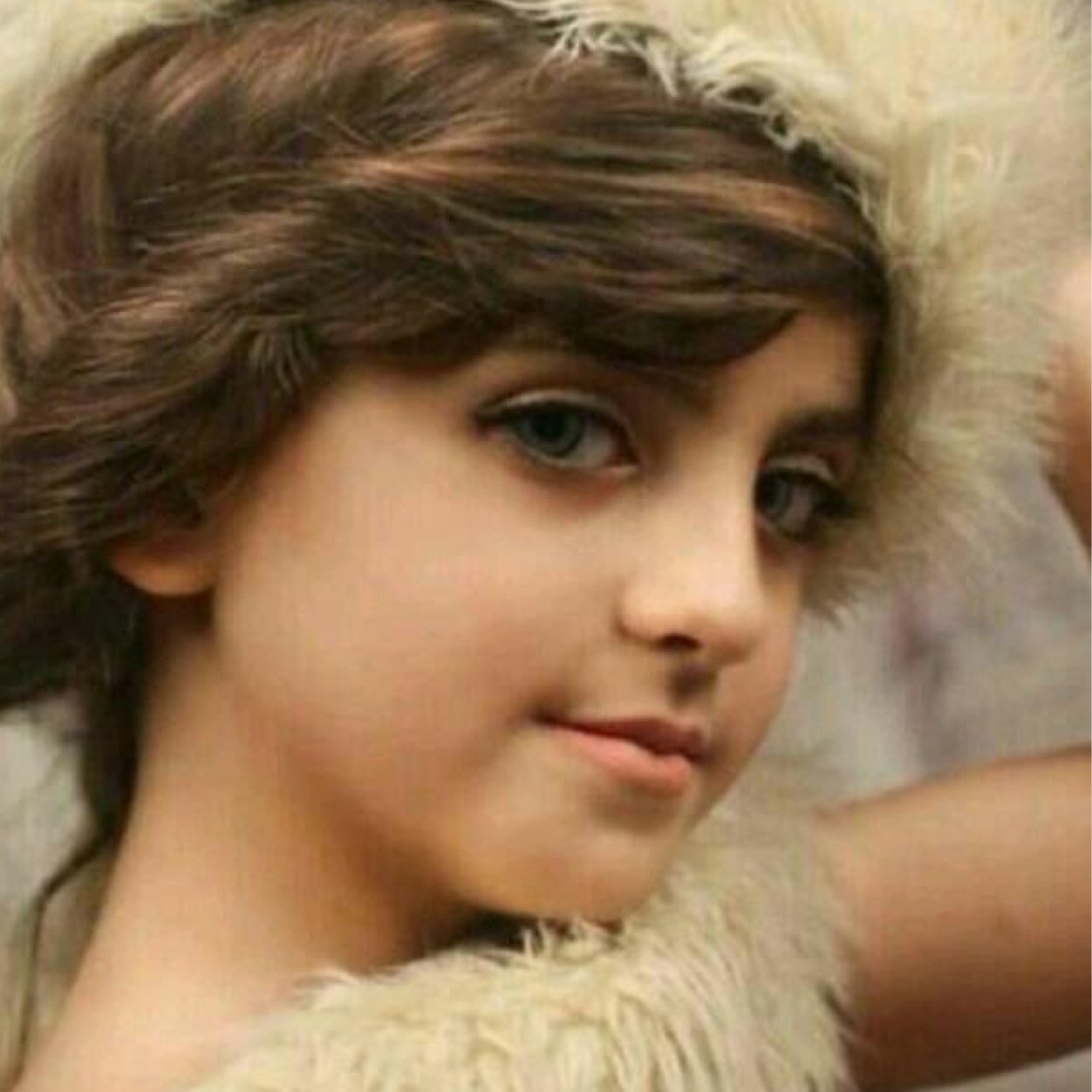 احبائي الكرام يشرفني بمتابعتكم على حسابي لاول (السعوديه حلاها غير) وشكراً لكم