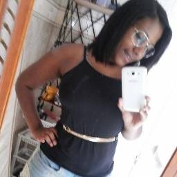 :) Segue Que eu Sigo De Volta.
Casada.
